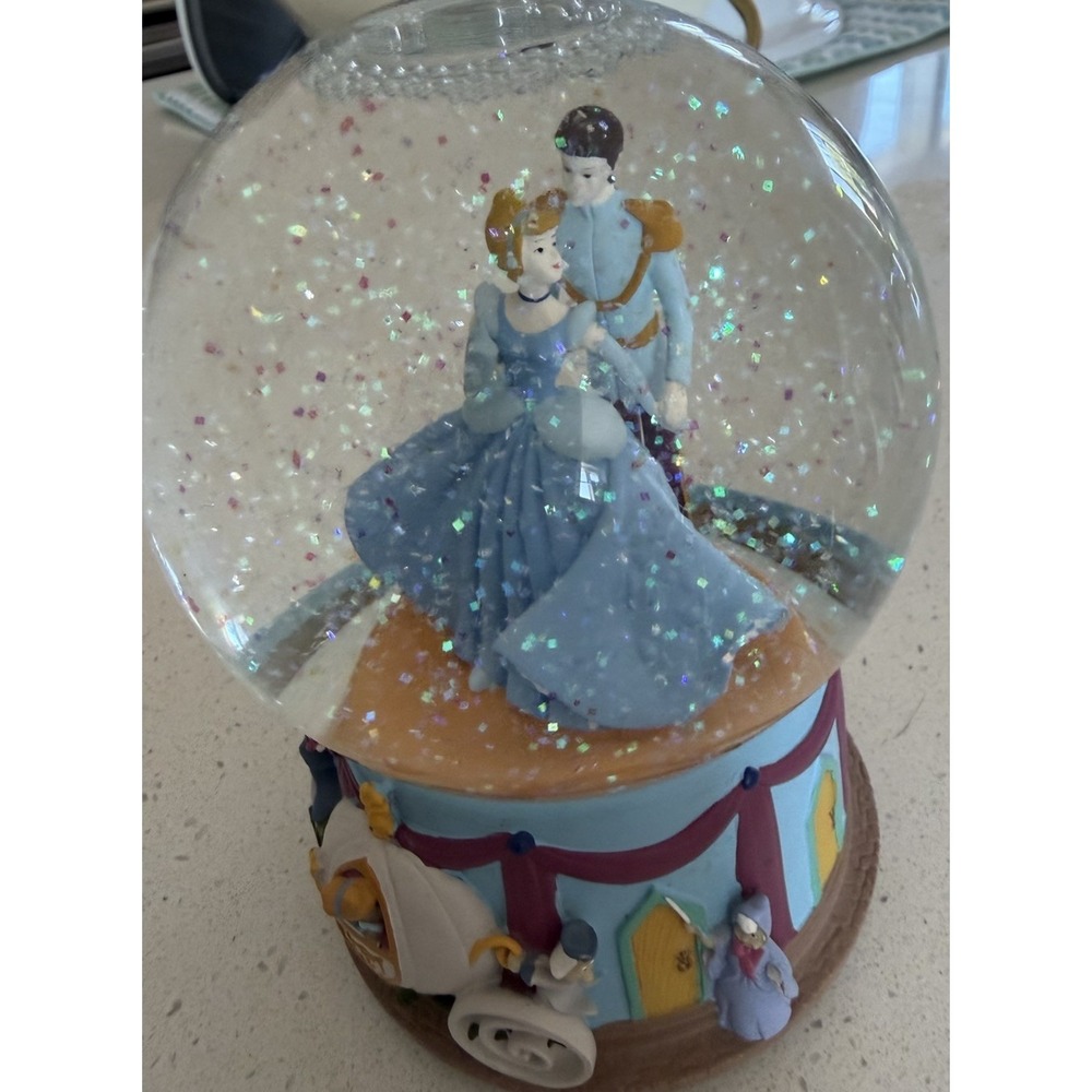 Disney Cinderella Prince Charming Musical Snow Globe Enesco I Love You Truly